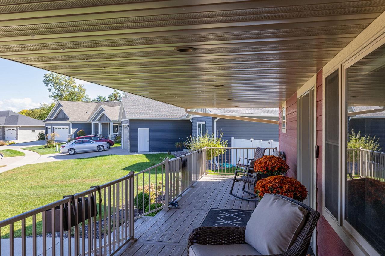 1622 Cherry LANE SOUTH South