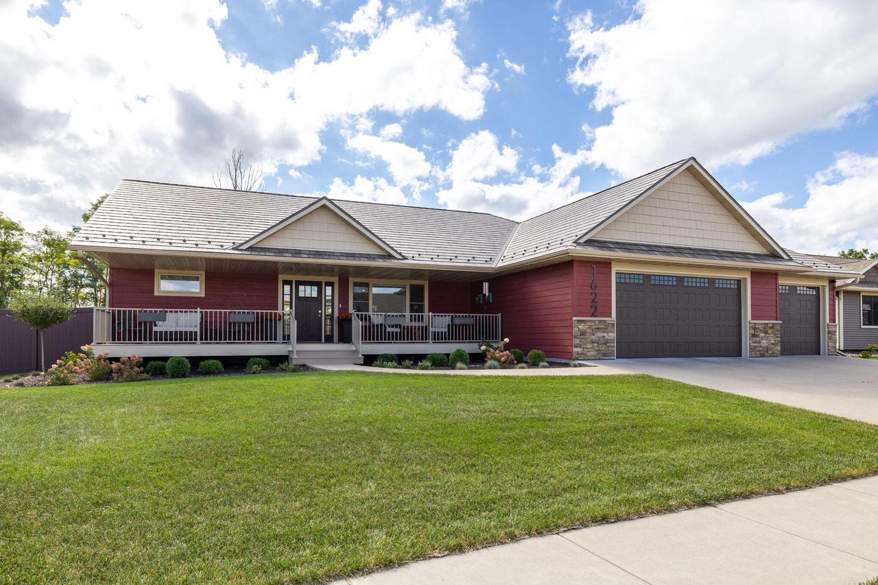 1622 Cherry LANE SOUTH South