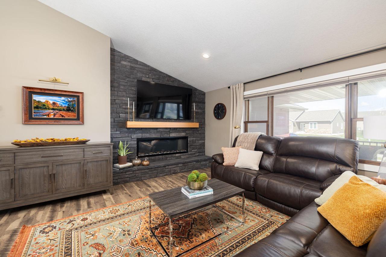 1622 Cherry LANE SOUTH South