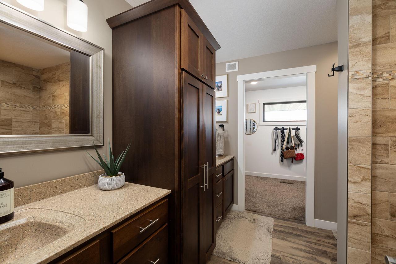 1622 Cherry LANE SOUTH South