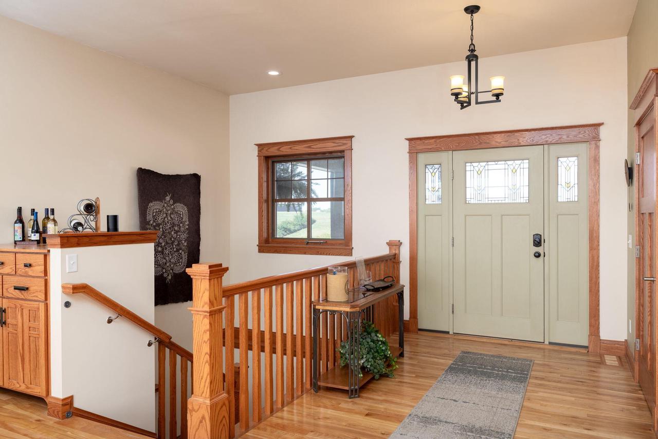 W10083 View LANE NORTH North