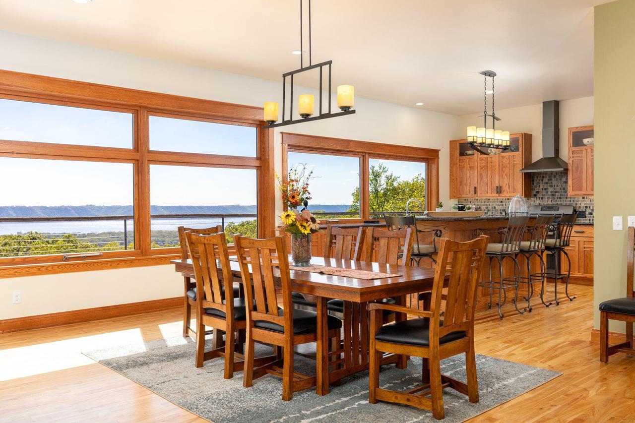 W10083 View LANE NORTH North