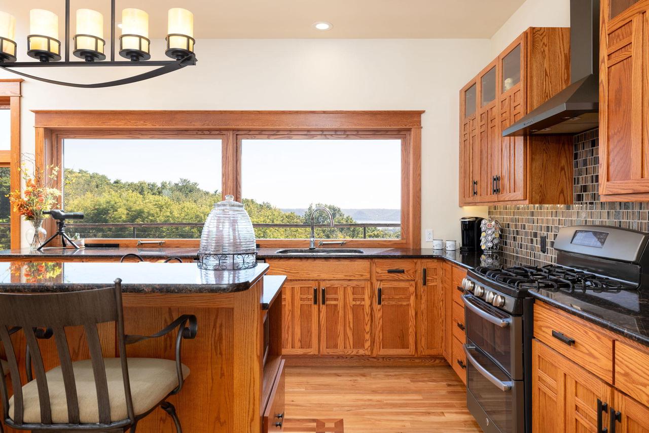 W10083 View LANE NORTH North