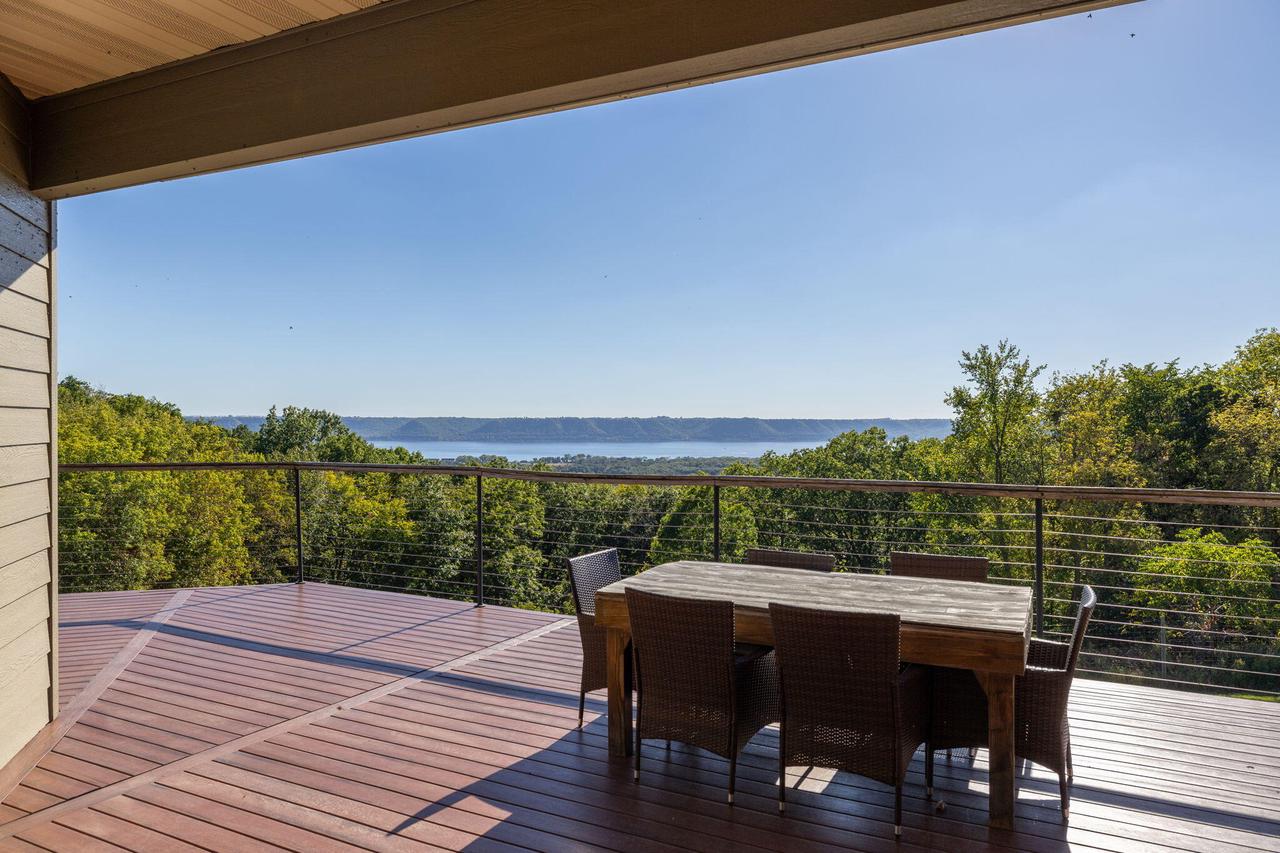 W10083 View LANE NORTH North