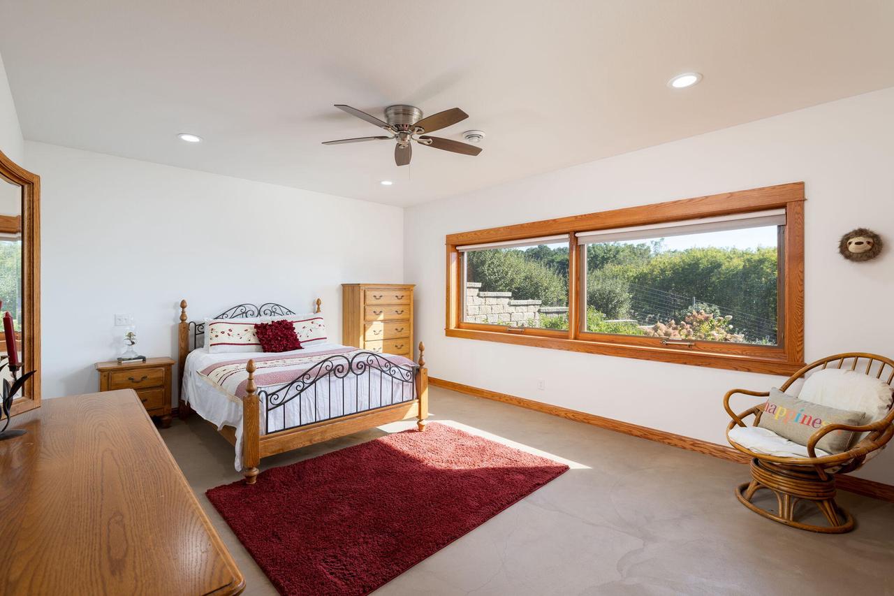 W10083 View LANE NORTH North