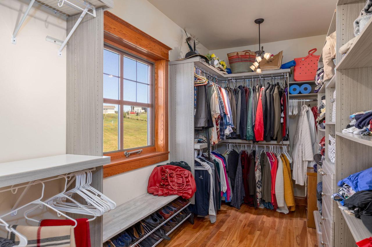 W10083 View LANE NORTH North