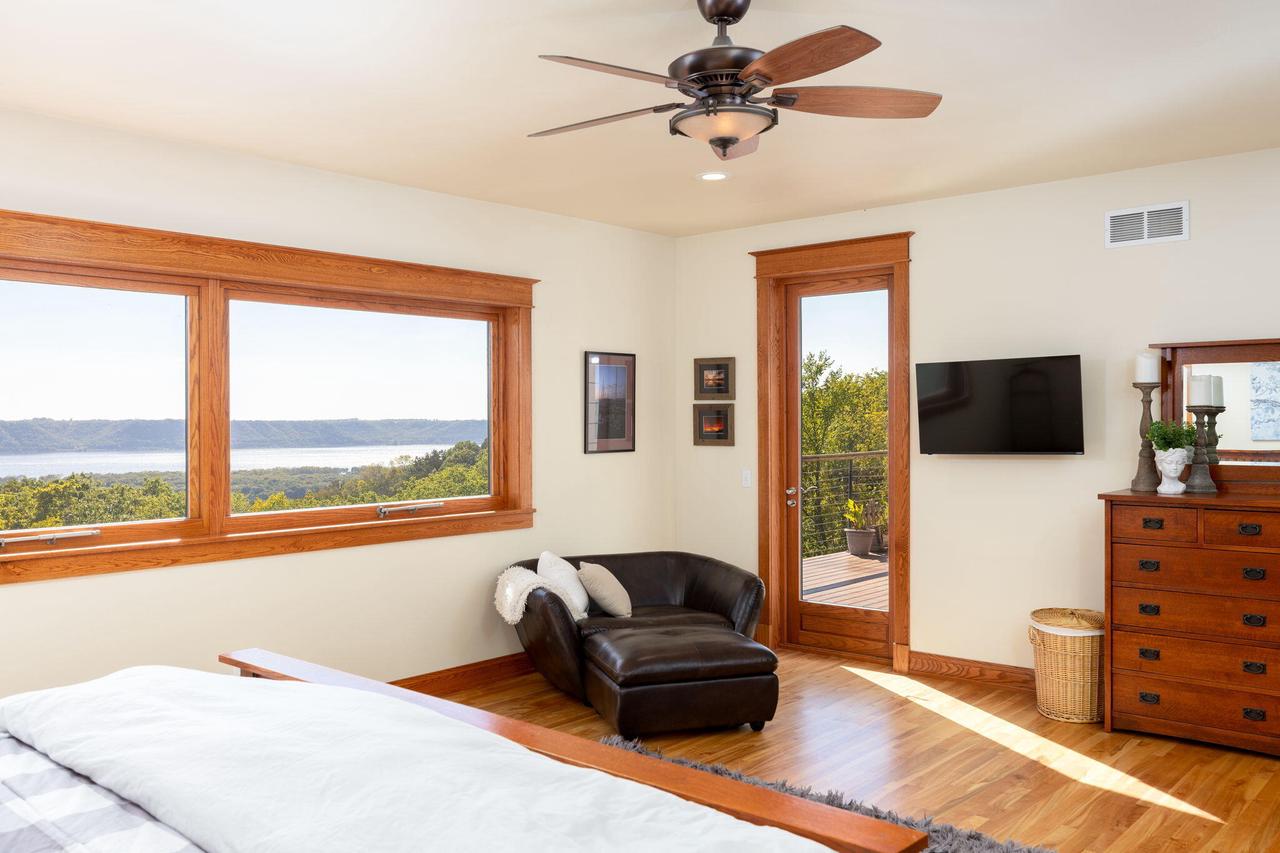 W10083 View LANE NORTH North