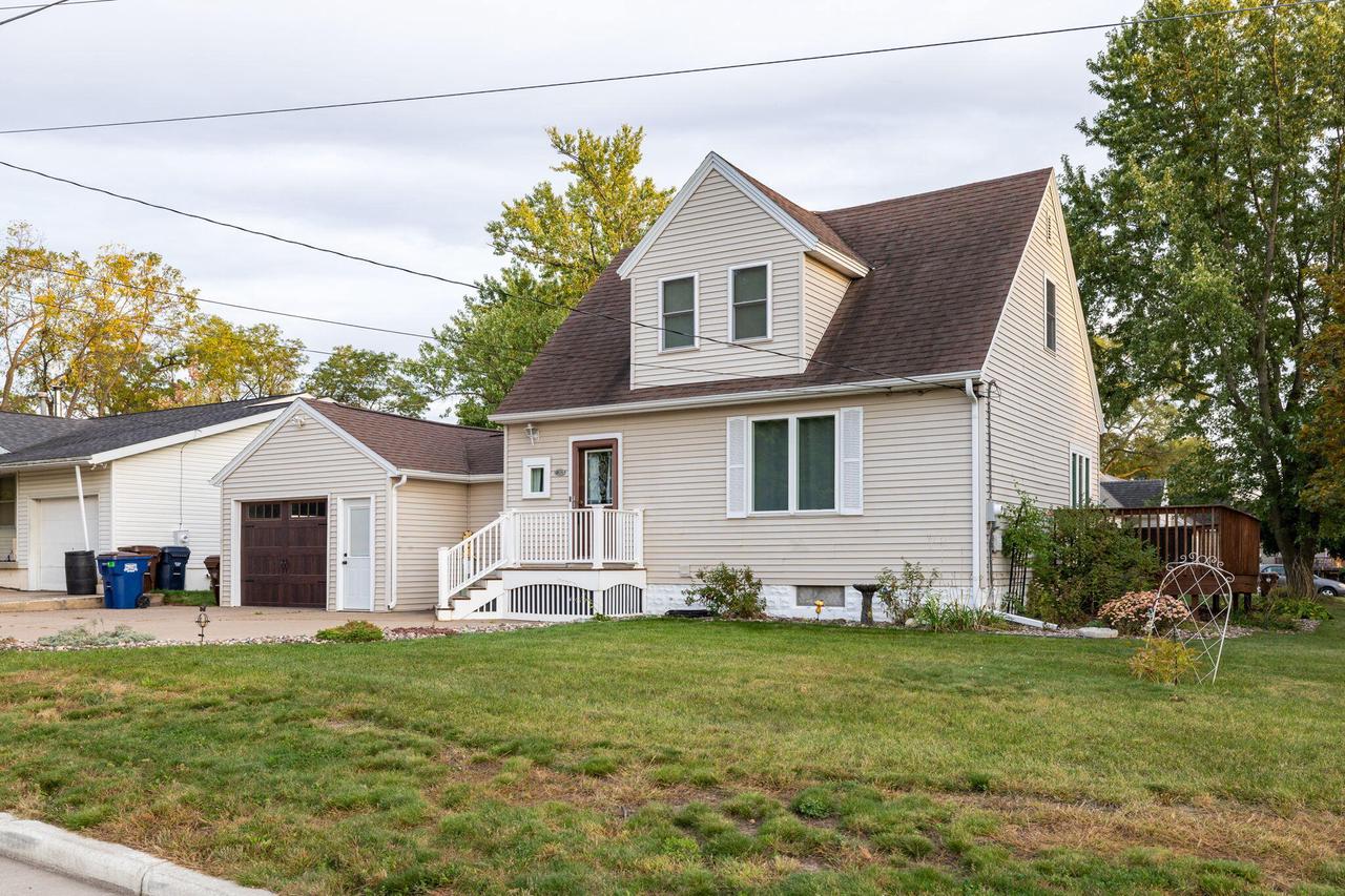 904 Green Bay STREET