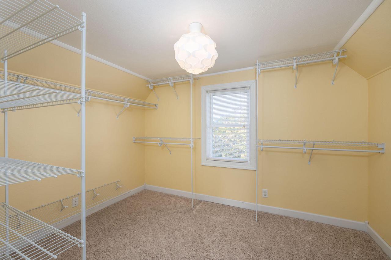 904 Green Bay STREET