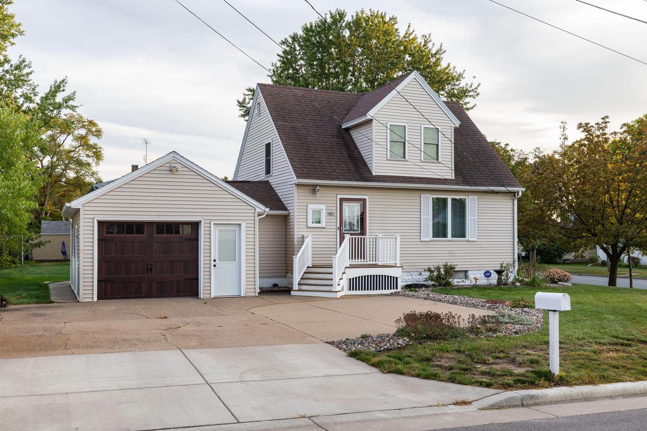 904 Green Bay STREET