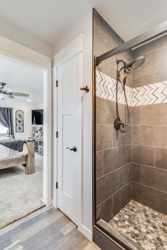 205 Tom Anderson STREET