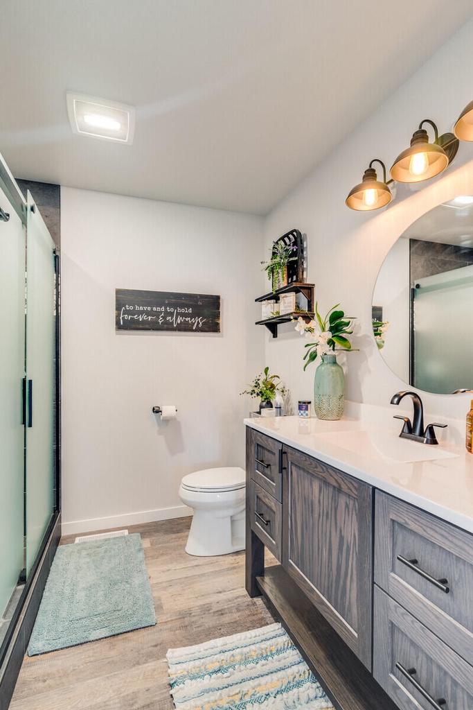 205 Tom Anderson STREET