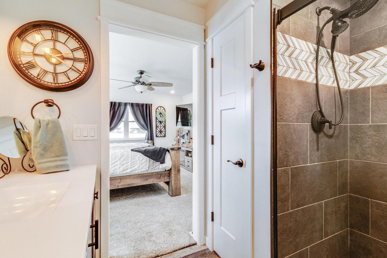 205 Tom Anderson STREET