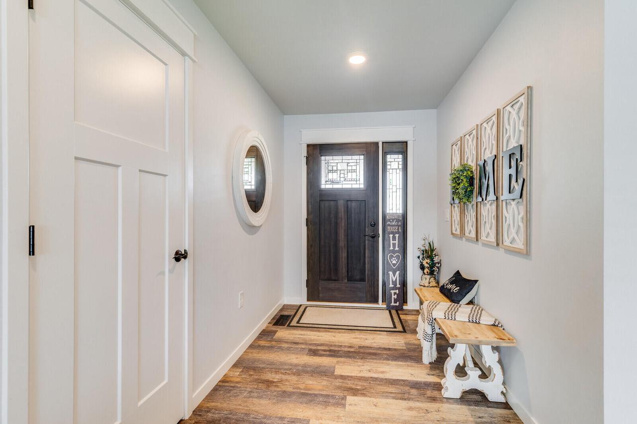 205 Tom Anderson STREET