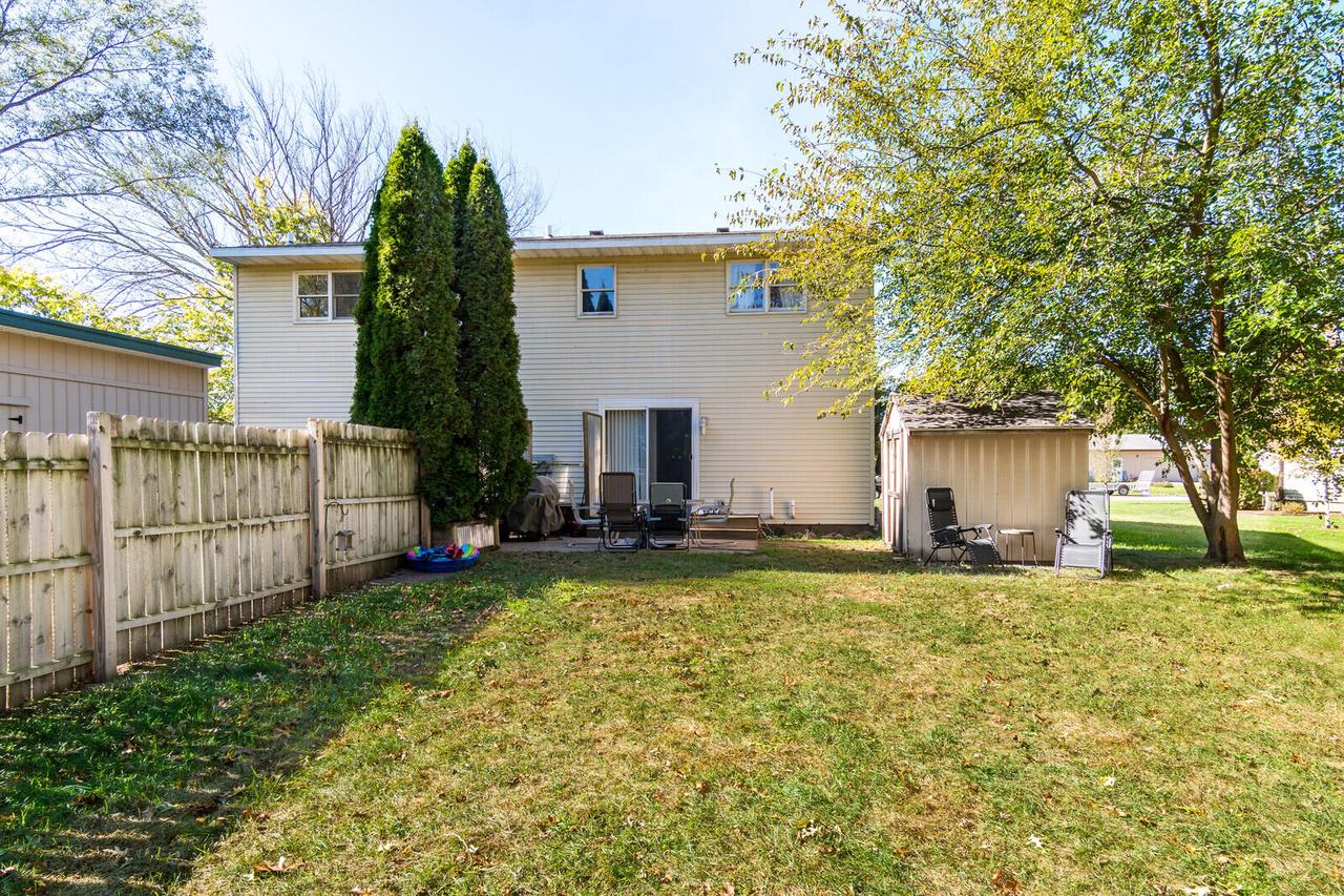 2916 Youngdale AVENUE