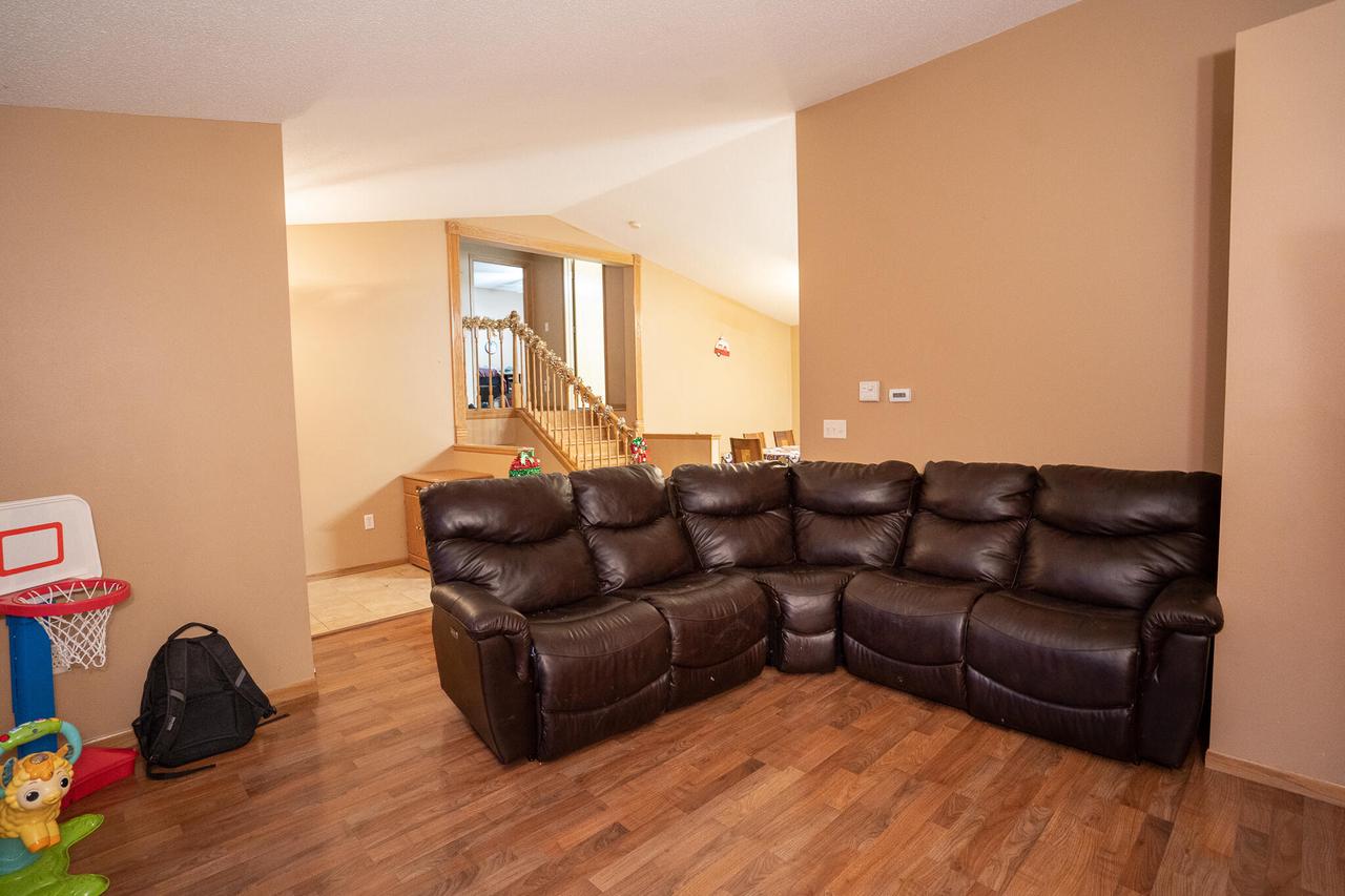 1007 2nd AVENUE EAST East