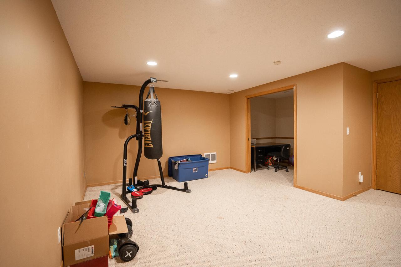 1007 2nd AVENUE EAST East