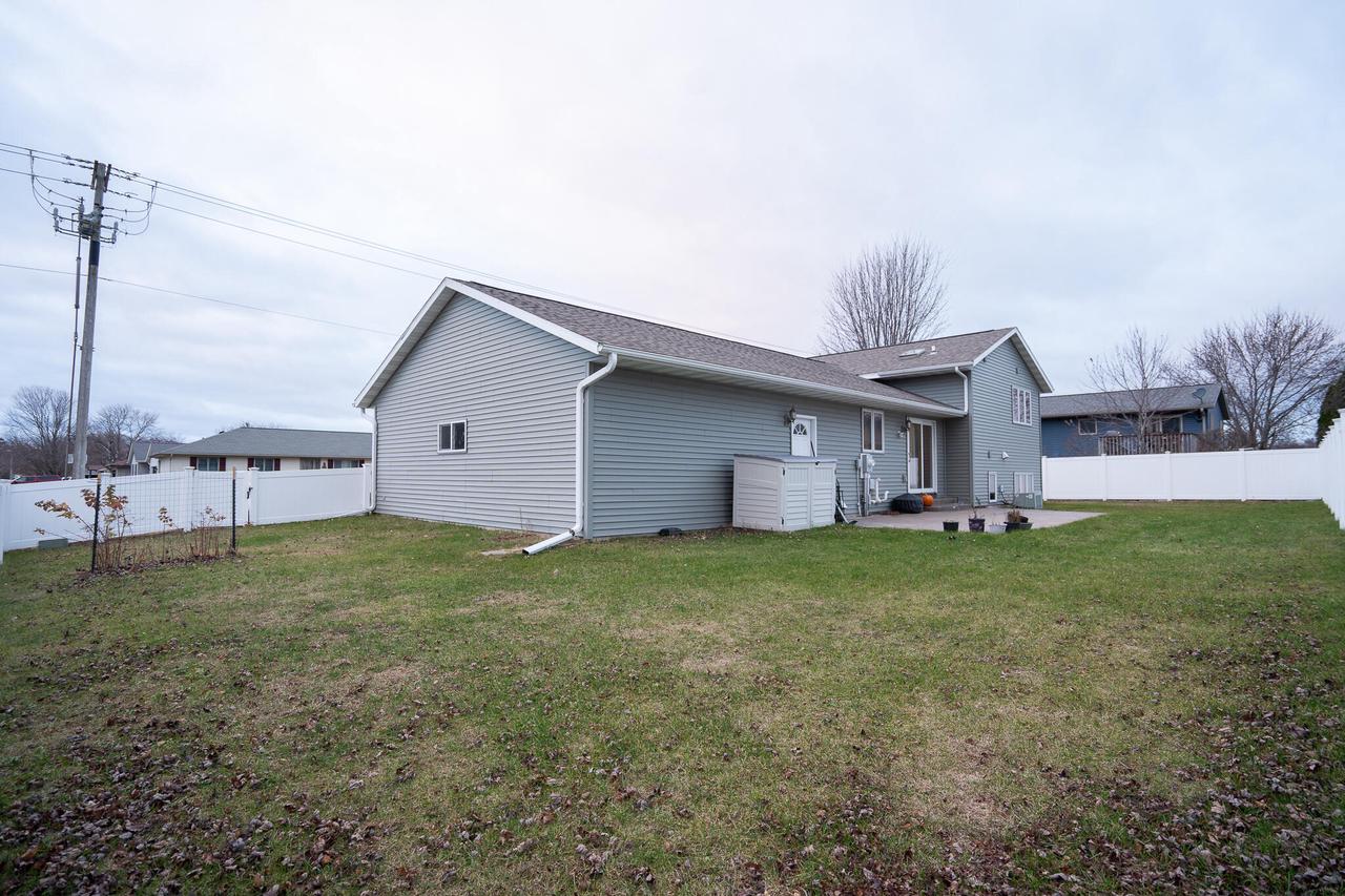 1007 2nd AVENUE EAST East