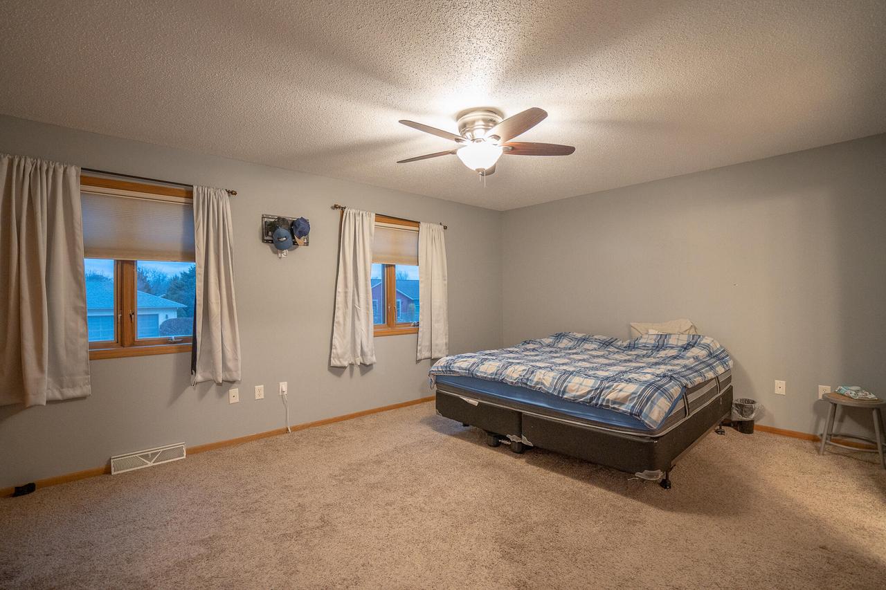 1007 2nd AVENUE EAST East