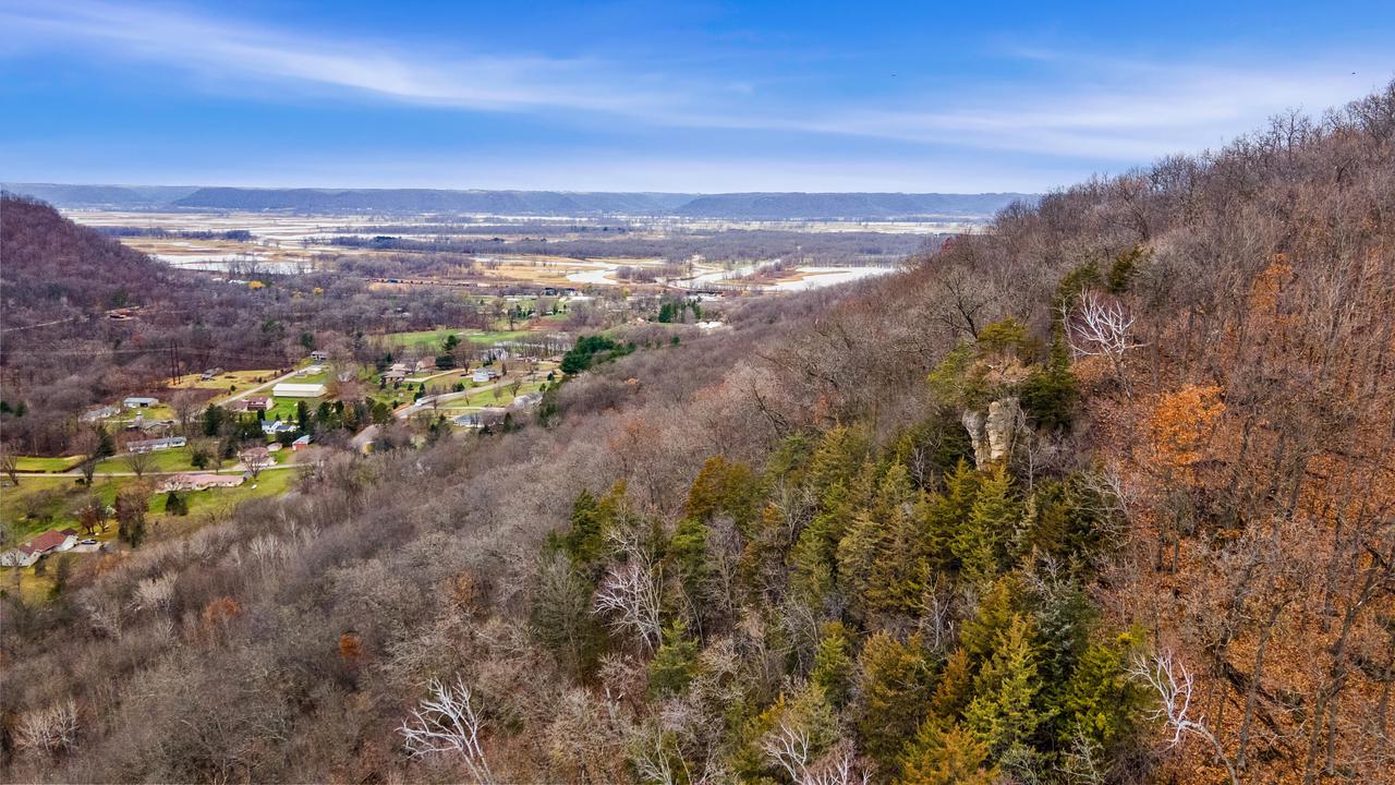 000 CEDAR HILLS LANE