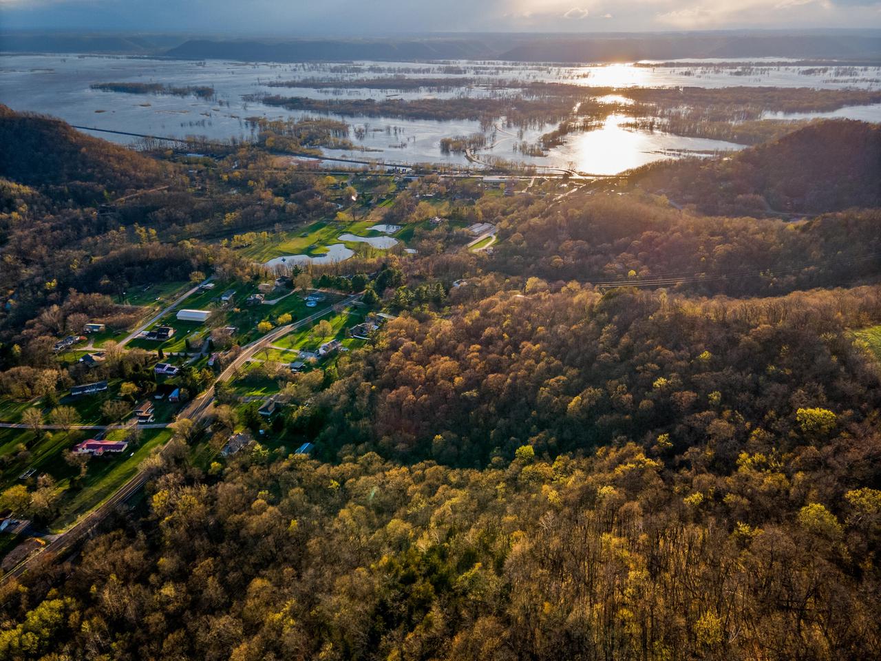 000 CEDAR HILLS LANE