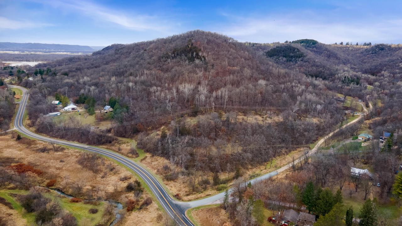 000 CEDAR HILLS LANE