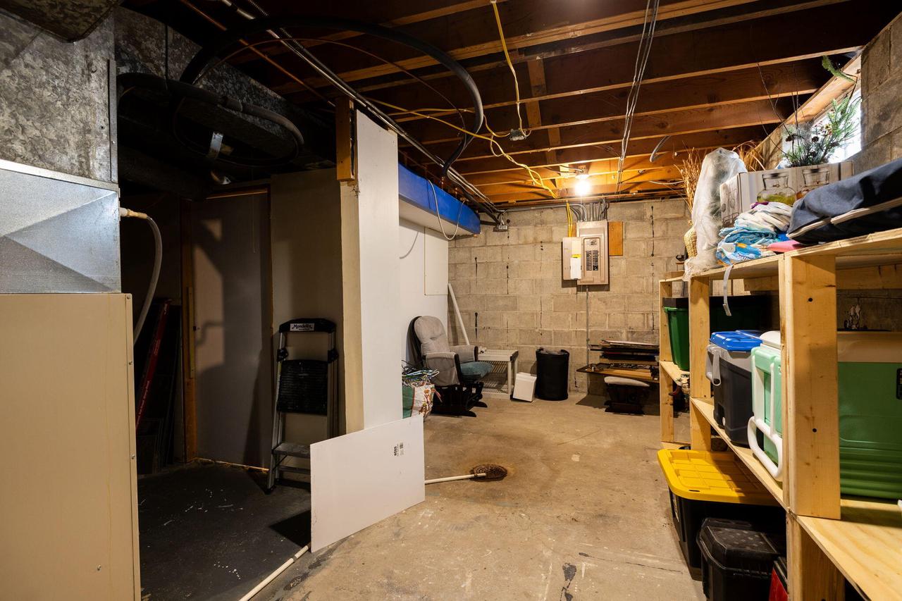 2140 Green Bay STREET