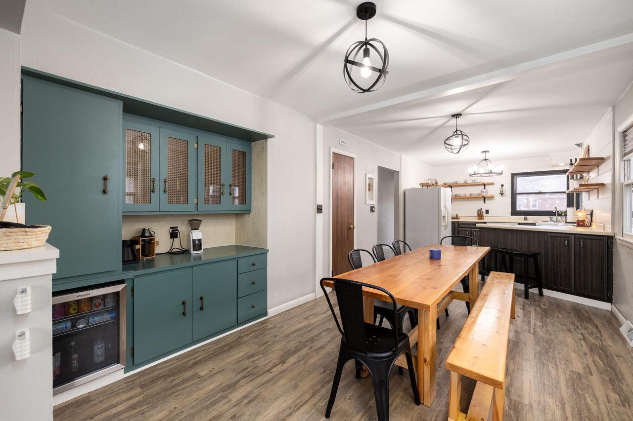 2140 Green Bay STREET