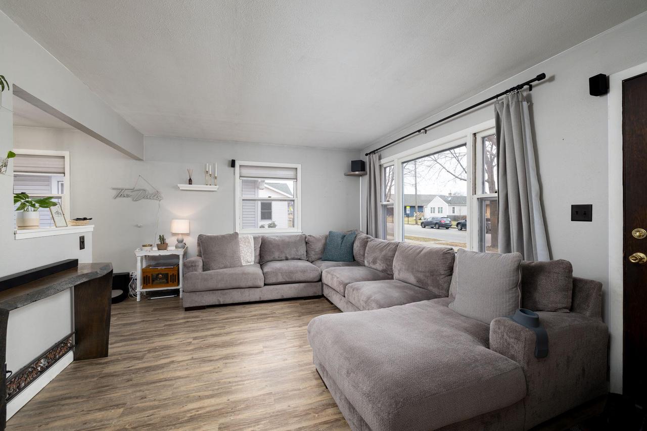 2140 Green Bay STREET