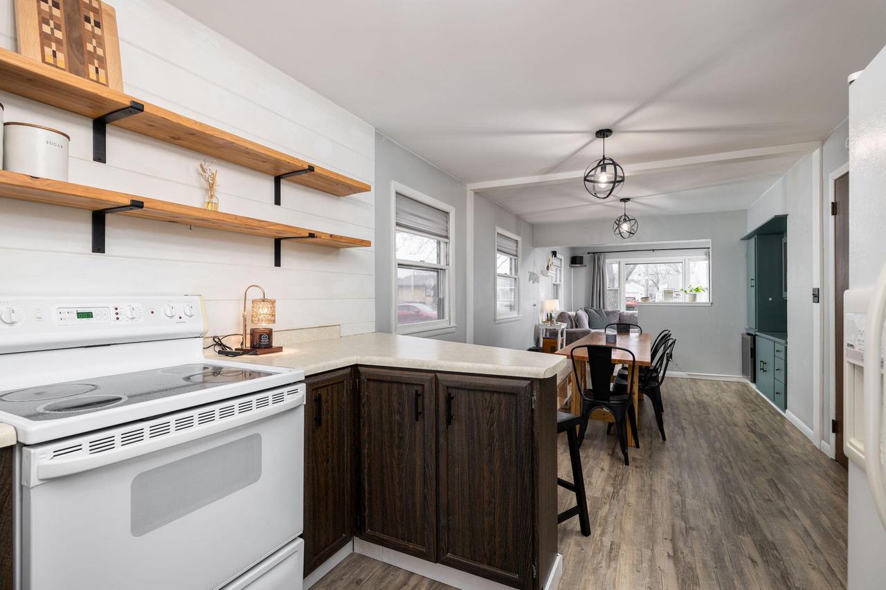 2140 Green Bay STREET