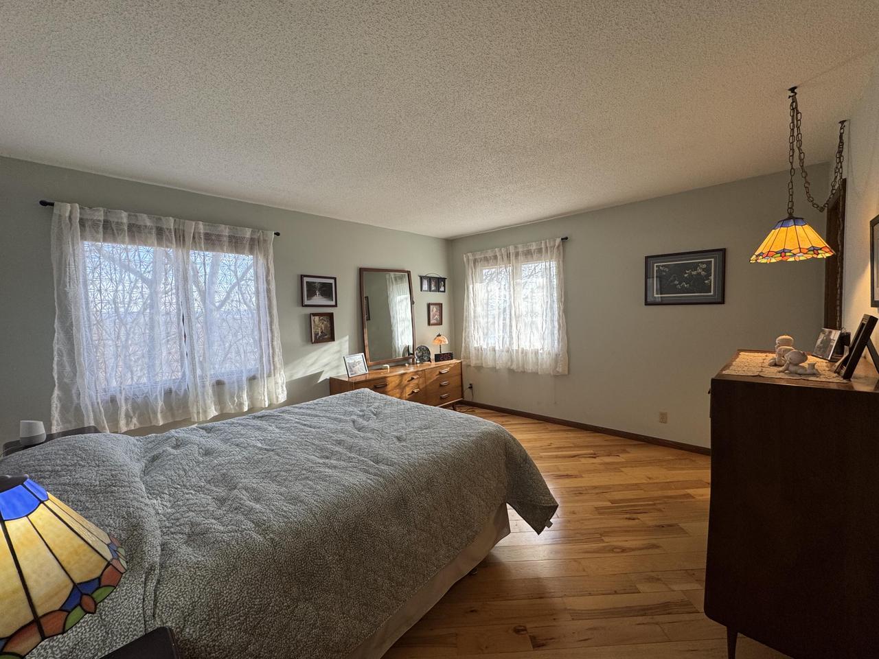 301 Hillview BOULEVARD