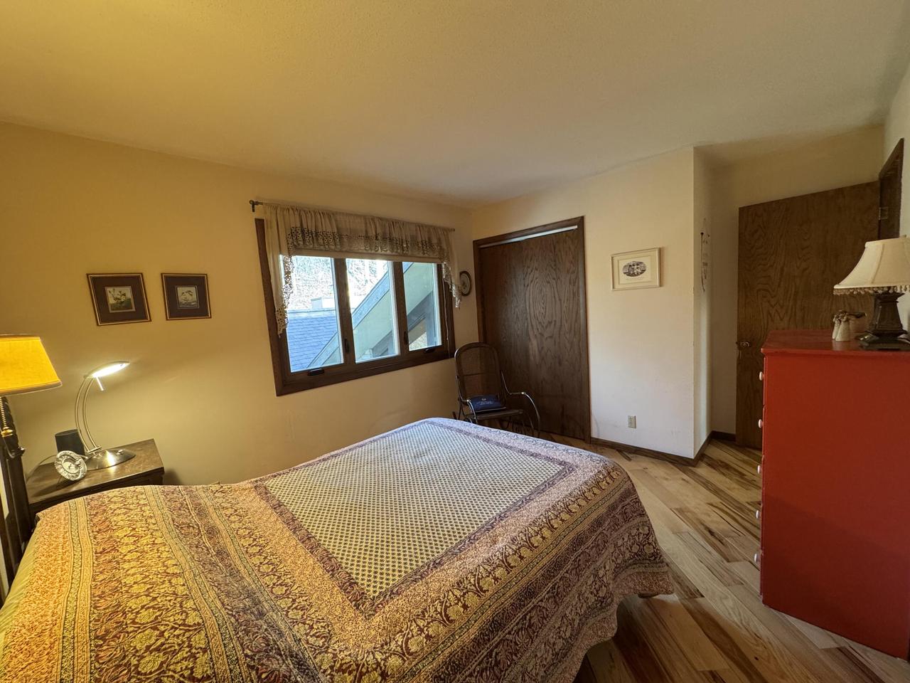 301 Hillview BOULEVARD