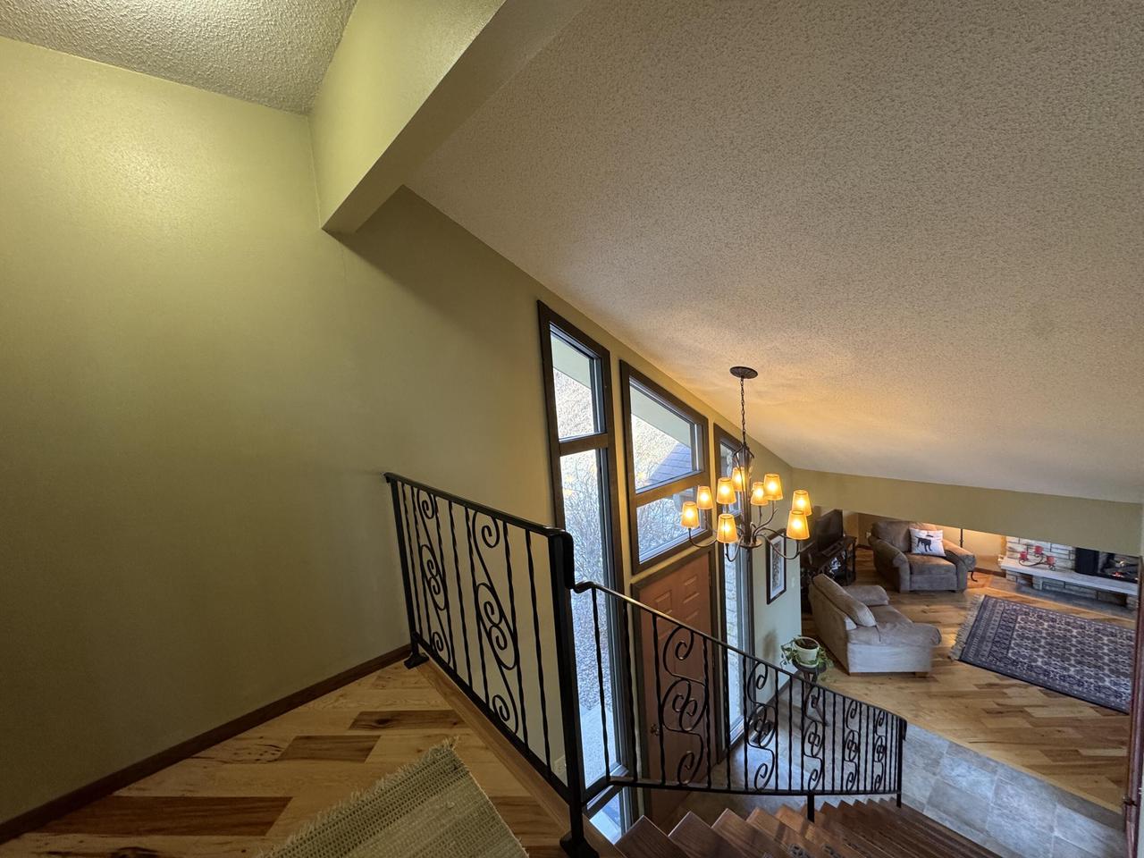 301 Hillview BOULEVARD