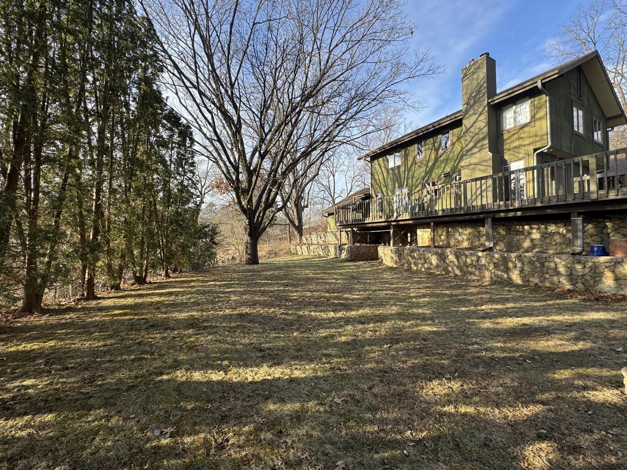 301 Hillview BOULEVARD