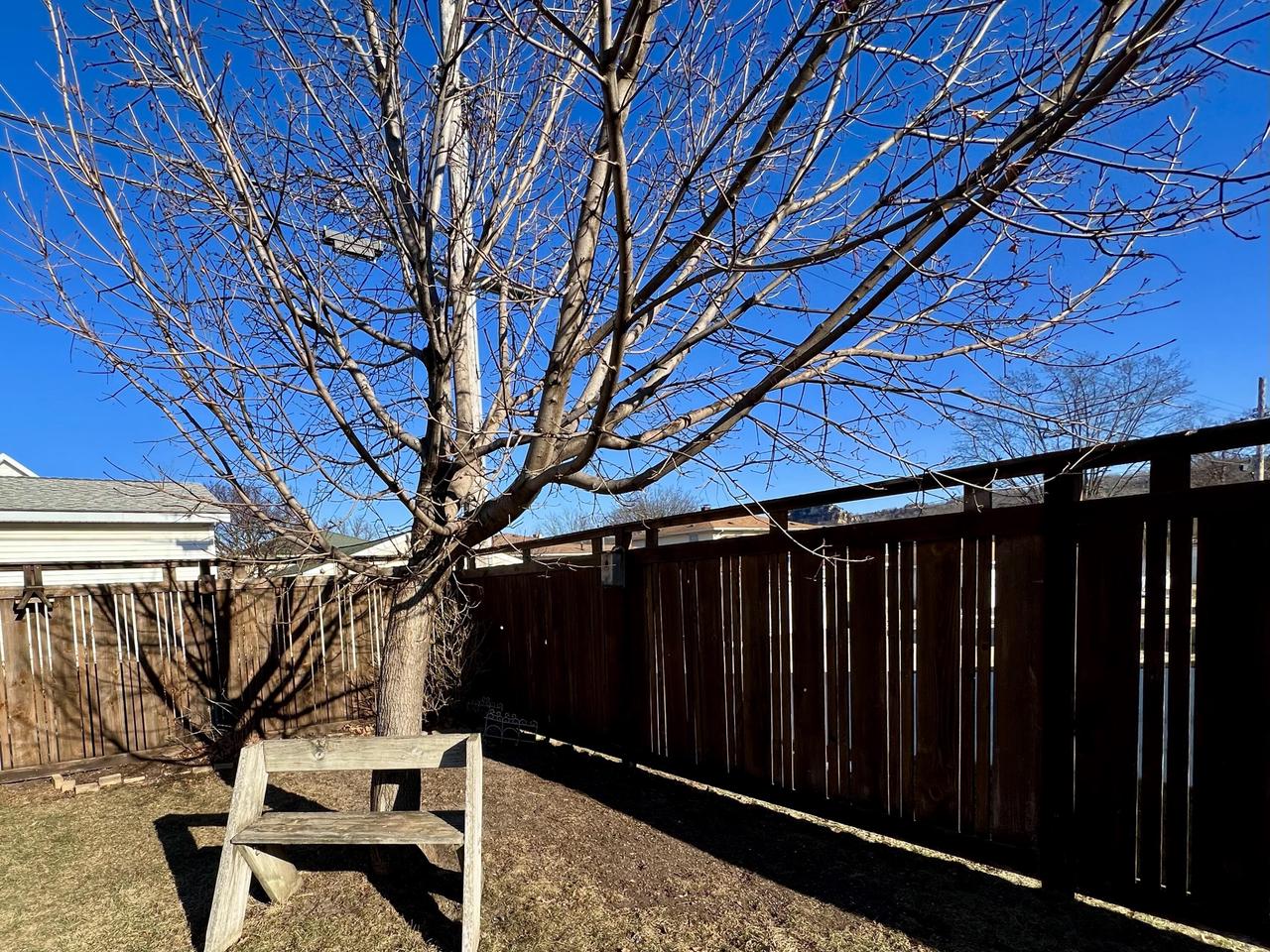 2101 Green Bay STREET