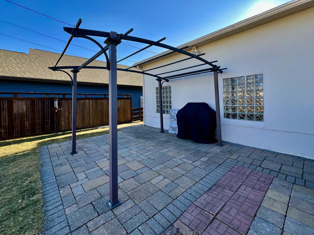 2101 Green Bay STREET