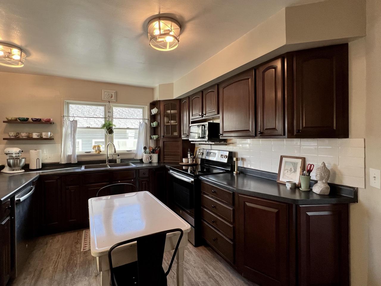 2101 Green Bay STREET