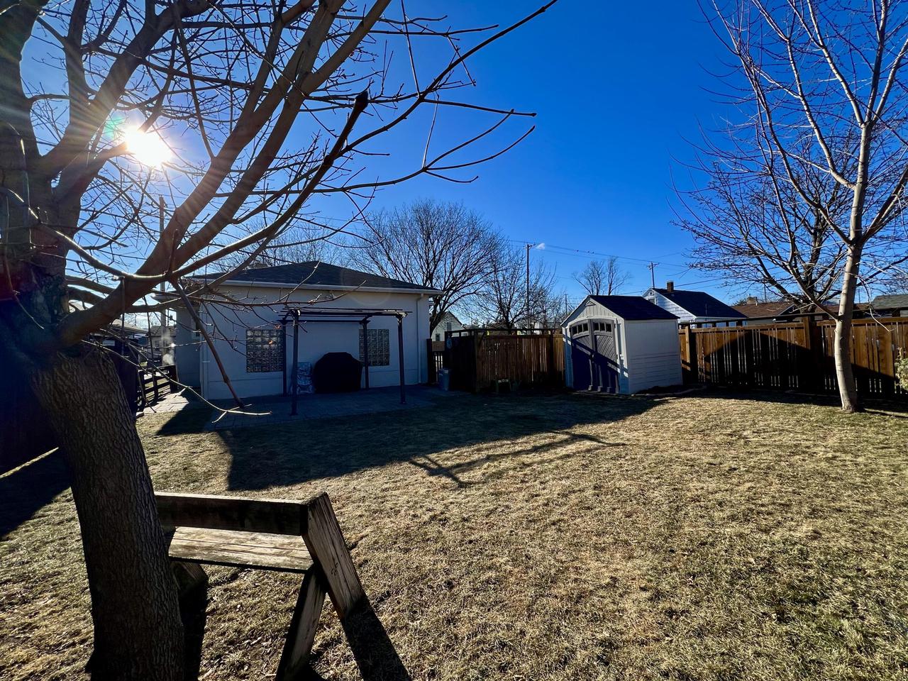 2101 Green Bay STREET