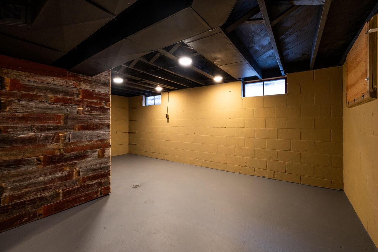 2529 17th STREET SOUTH South