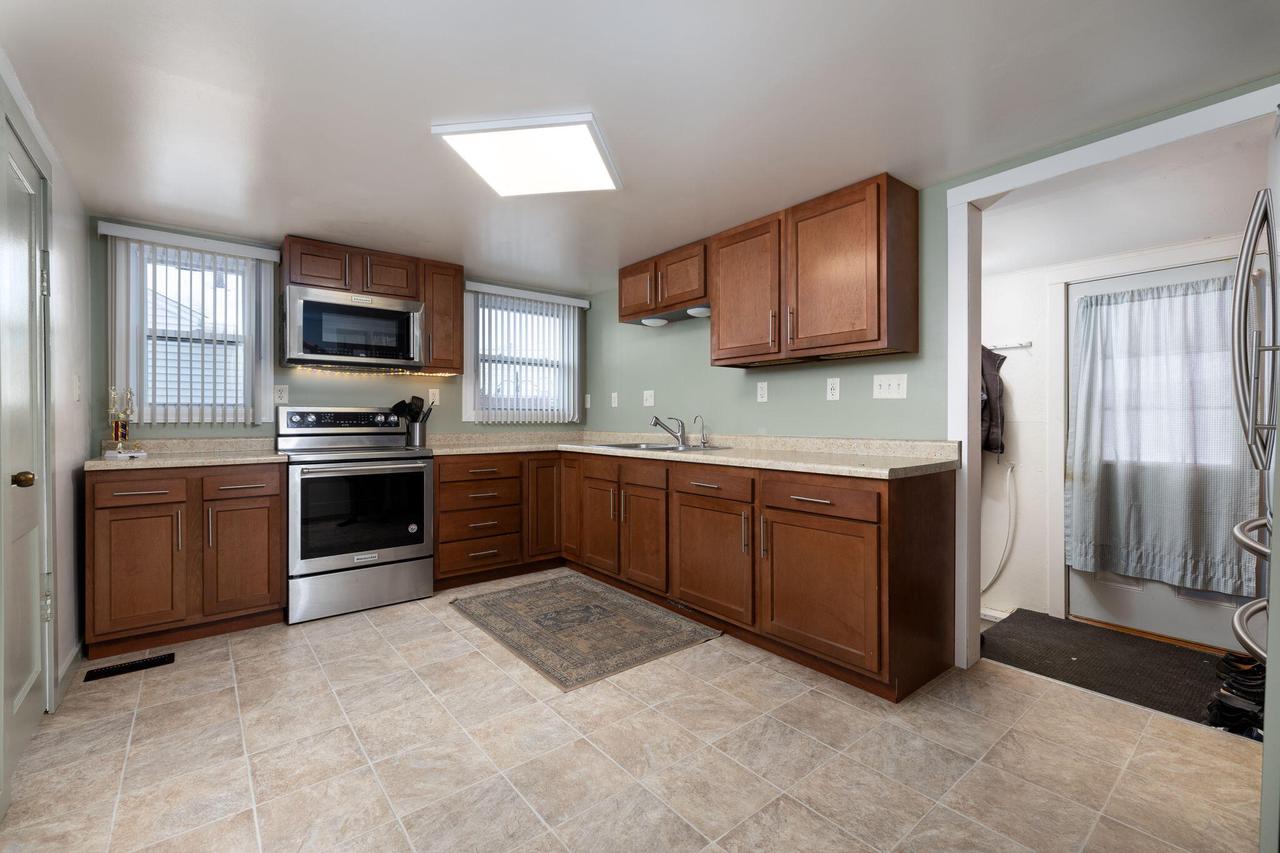 2529 17th STREET SOUTH South