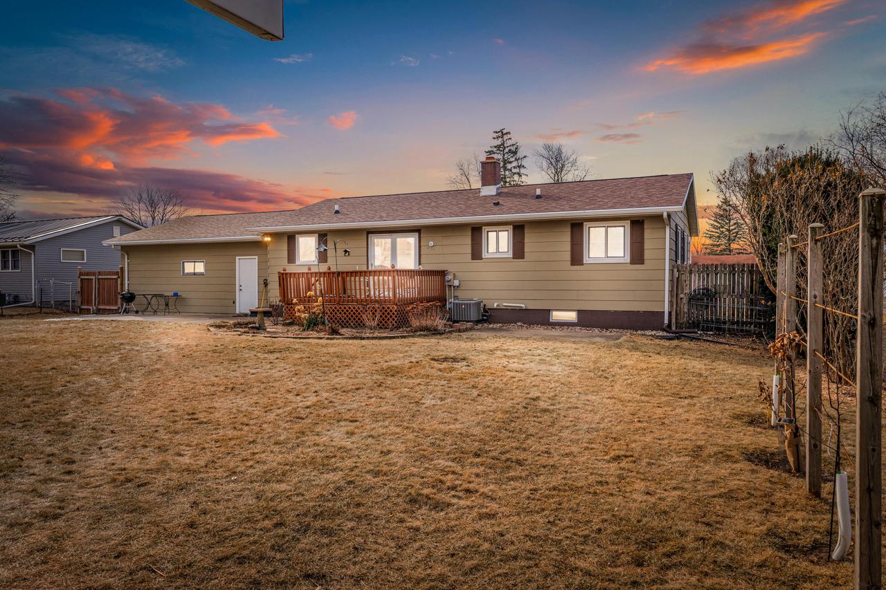 W8408 Woodview DRIVE