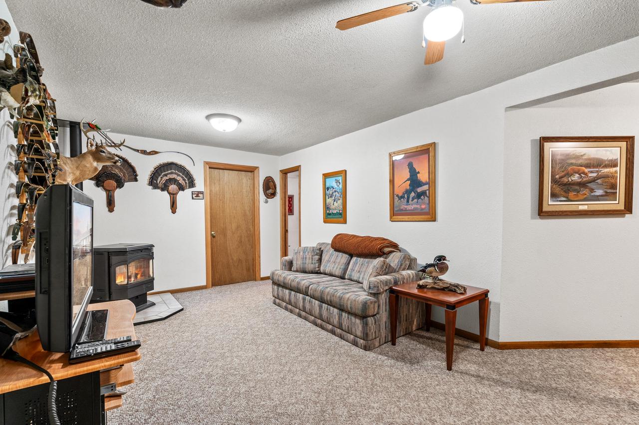 W8408 Woodview DRIVE