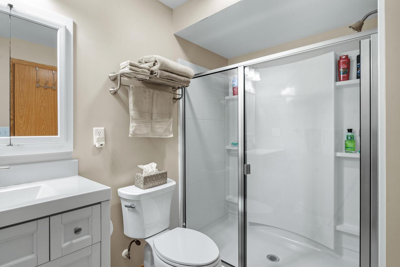 W8408 Woodview DRIVE