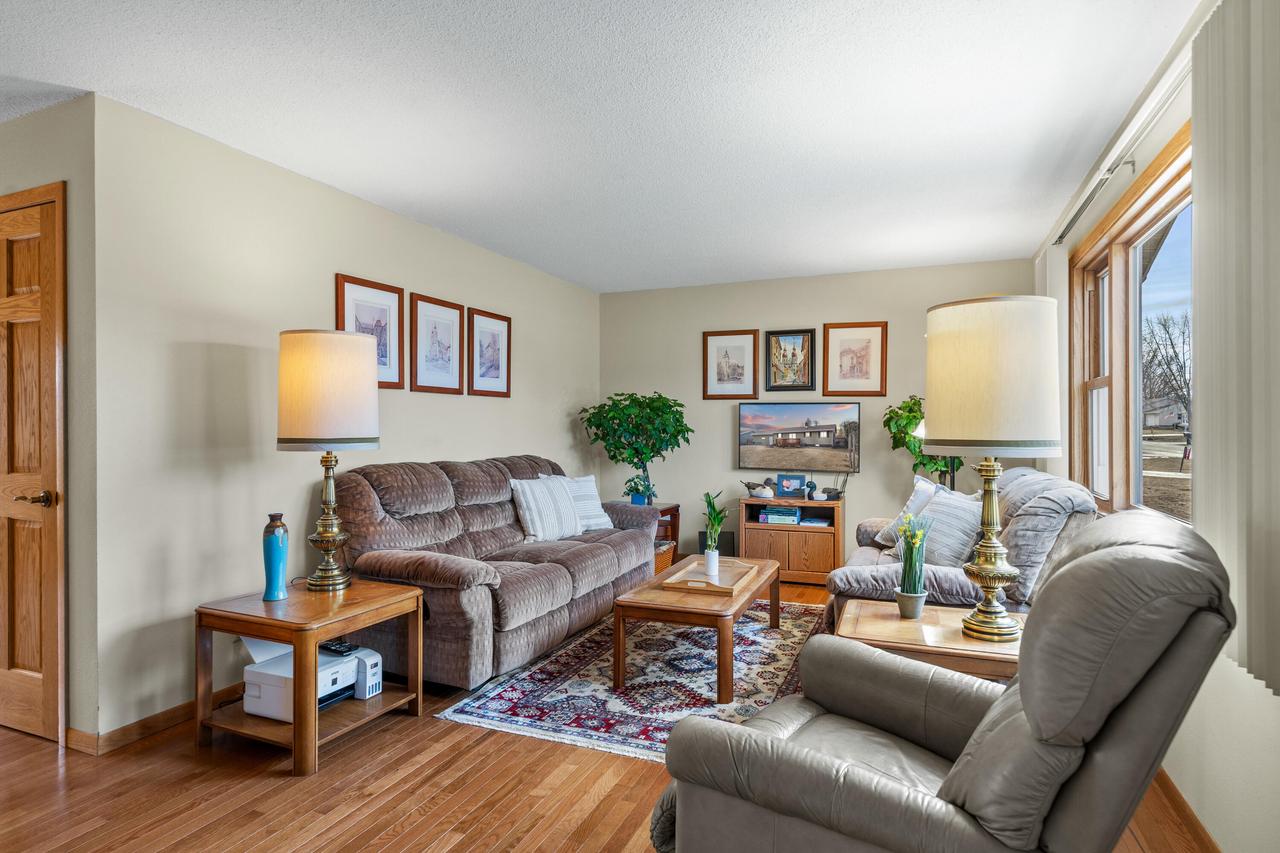 W8408 Woodview DRIVE