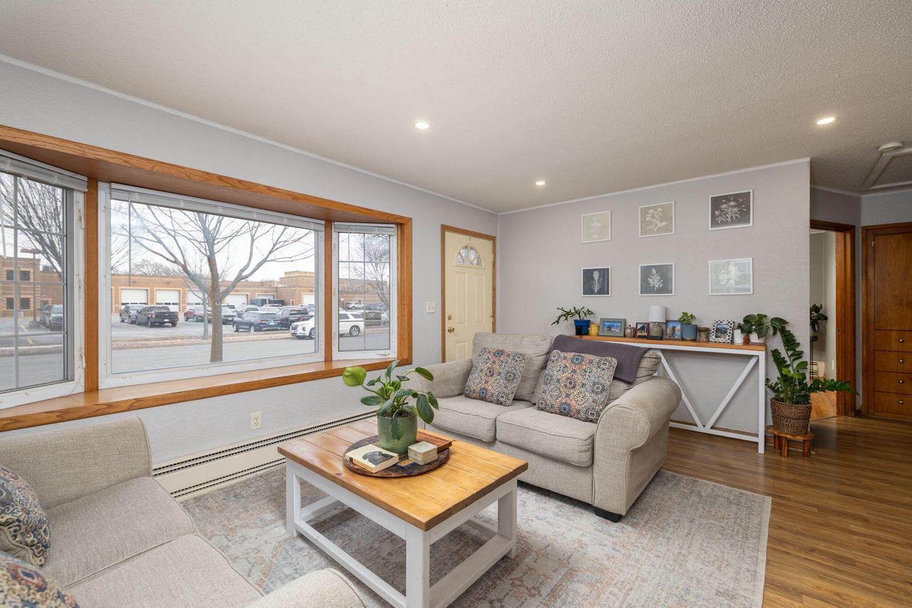 121 4th AVENUE NORTH North