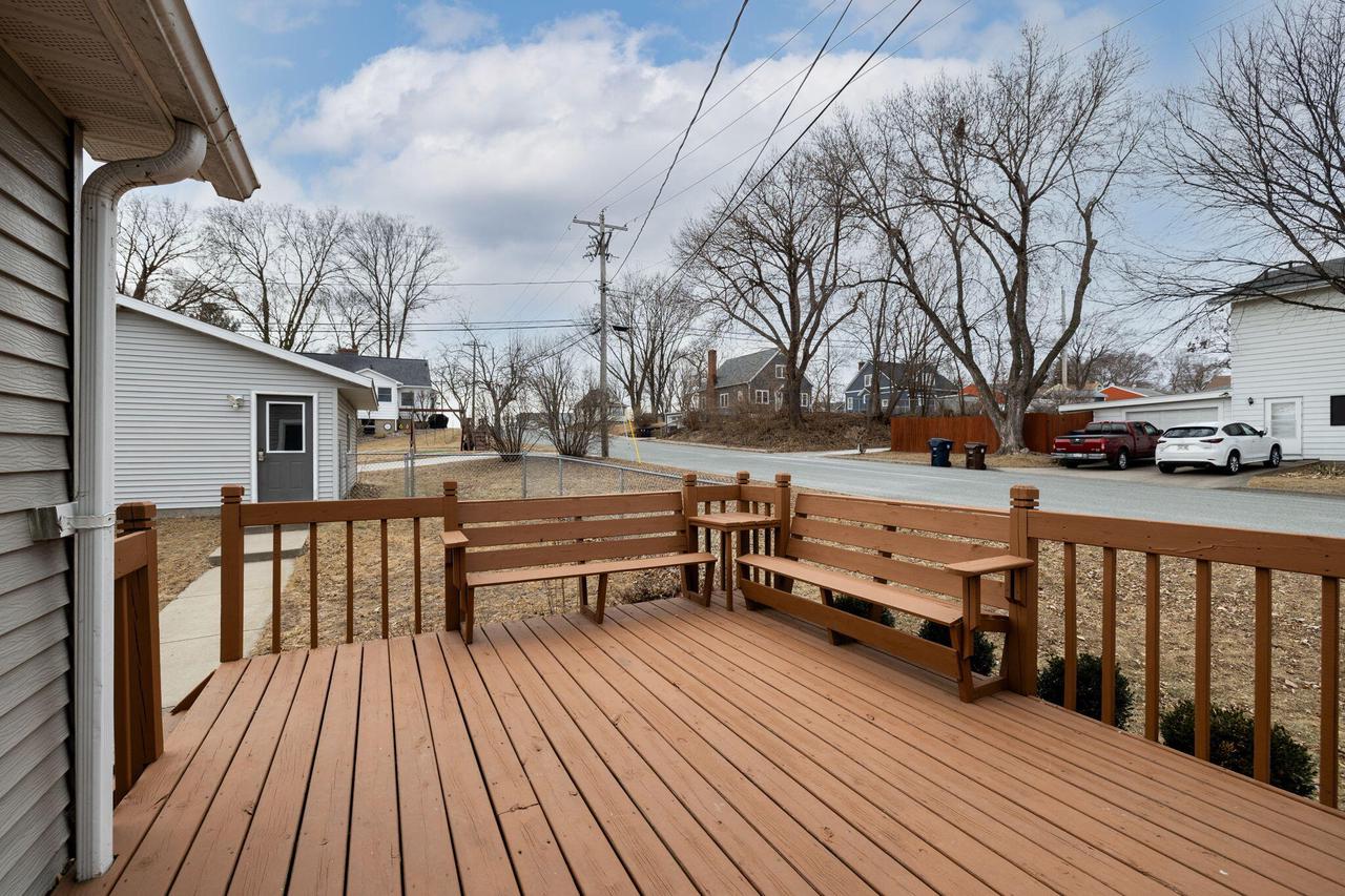 121 4th AVENUE NORTH North