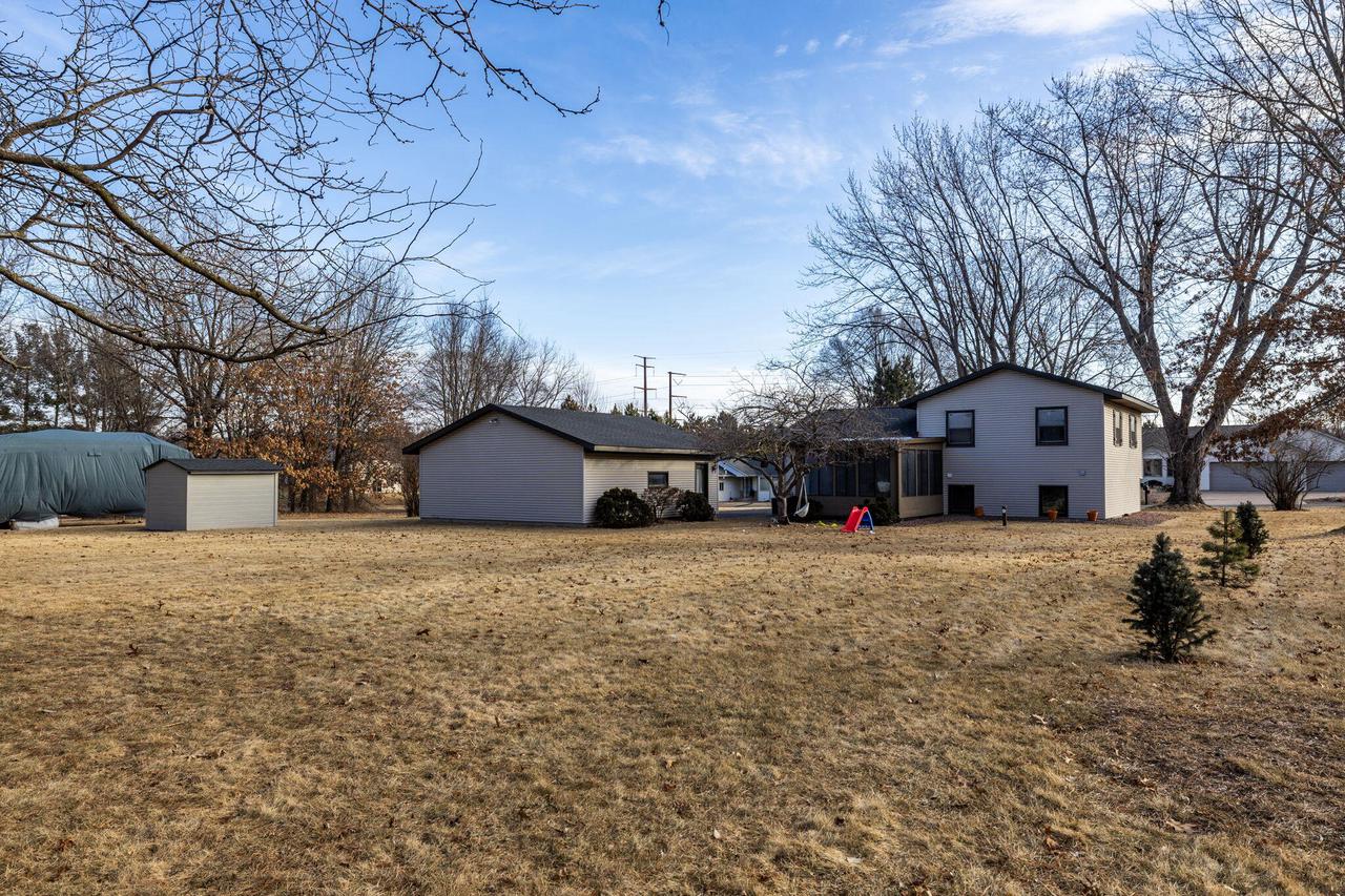 N7049 Elizabeth DRIVE