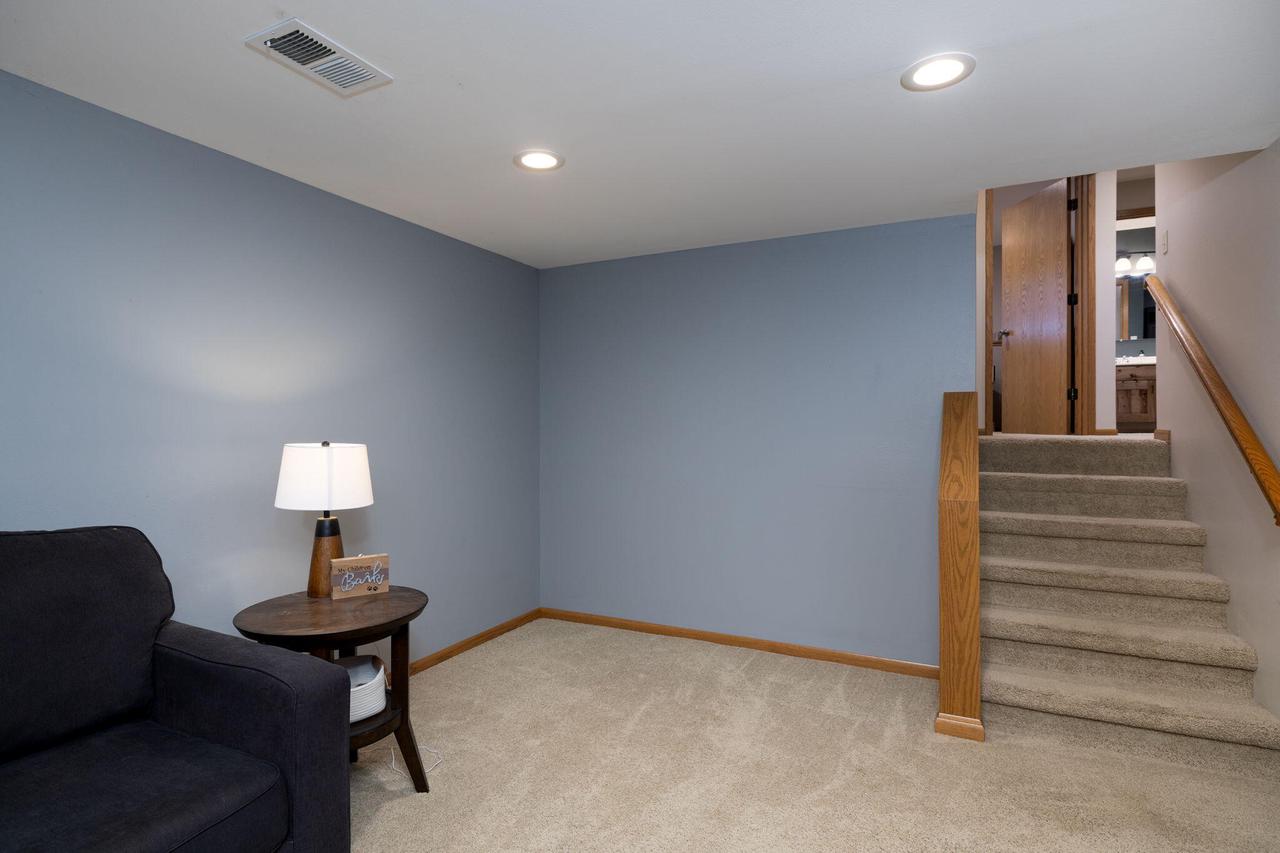 N7049 Elizabeth DRIVE