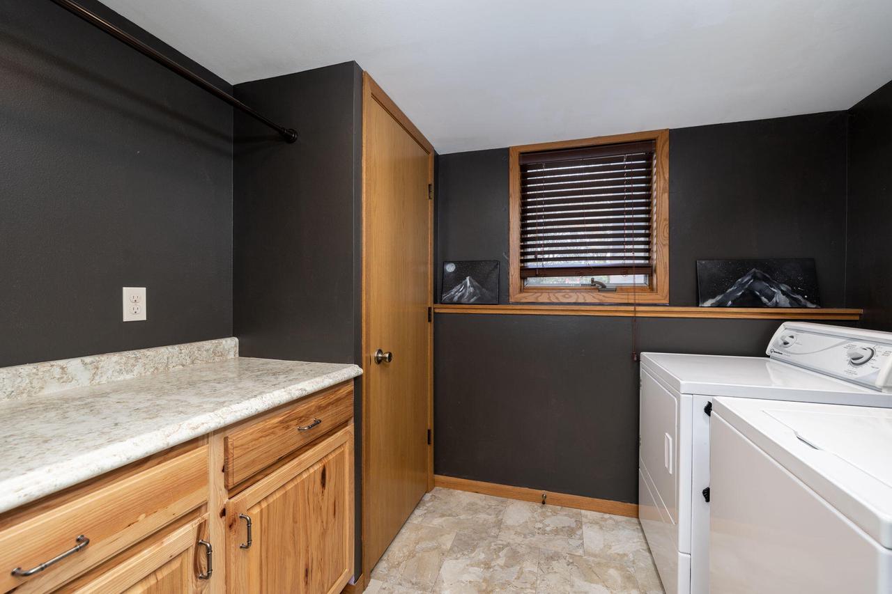 N7049 Elizabeth DRIVE