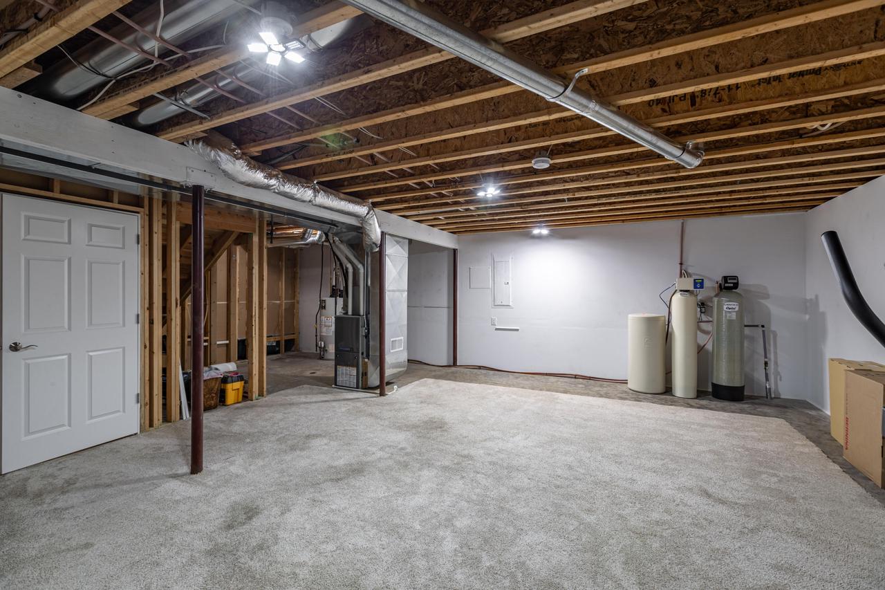 W4967 Battlestone Station ROAD 4